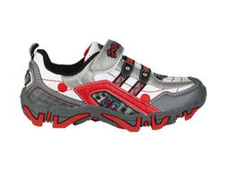 福建省南安市三鑫鞋業(yè)產(chǎn)品展覽 匠心鑄就品質(zhì)，創(chuàng)新引領(lǐng)時(shí)尚